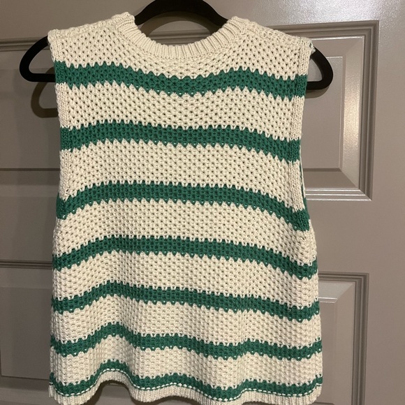 LA MIEL Cream and Green Knit Top - Picture 2 of 3